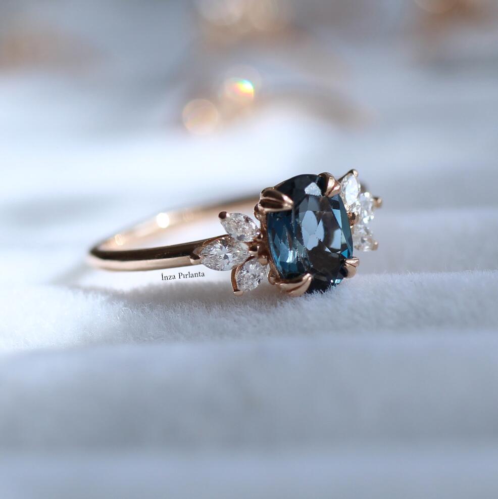 Vintage Lotus London Blue & Pırlanta Yüzük