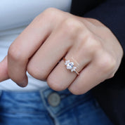 Vintage Mini Lotus Beyaz Topaz & Pırlanta Yüzük