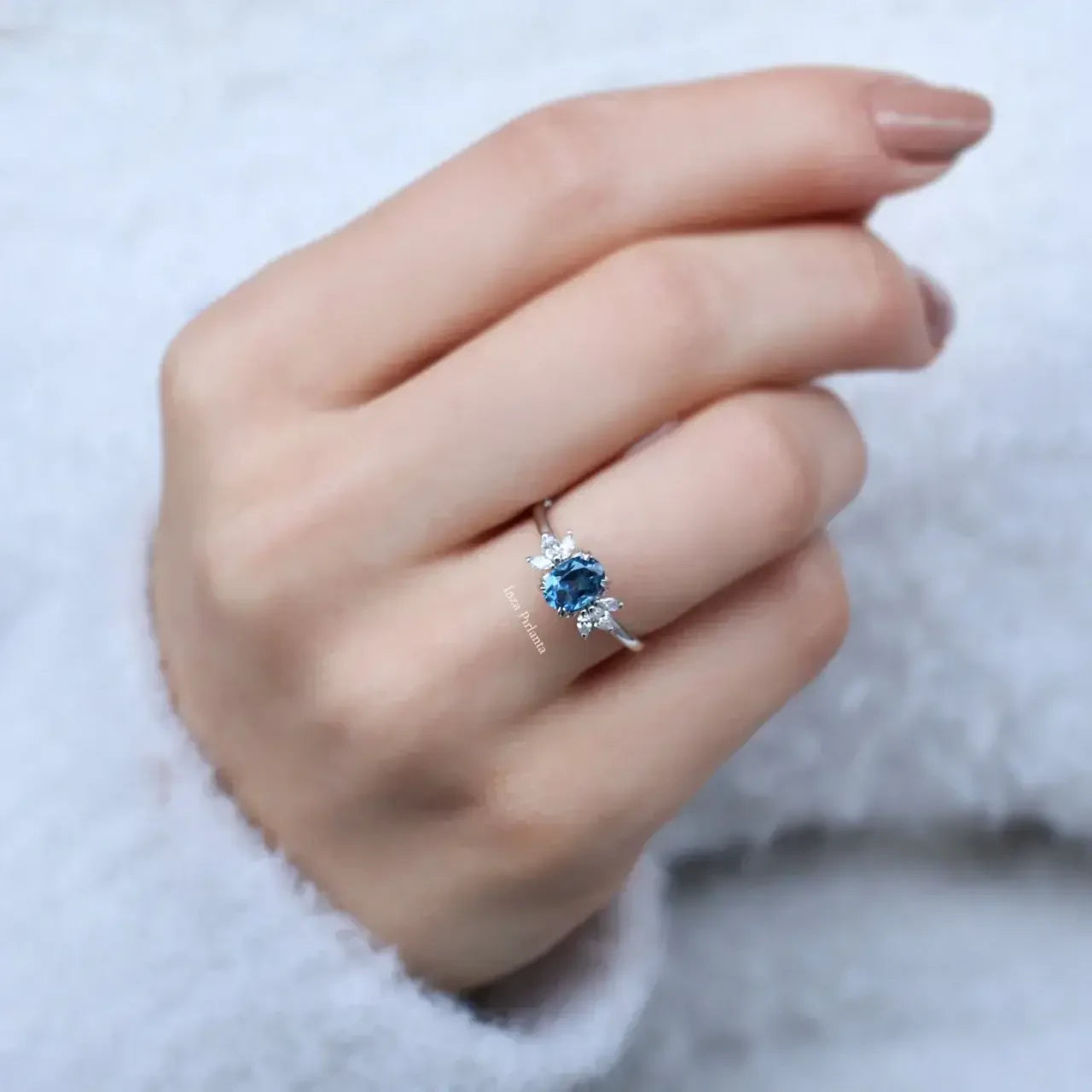 Vintage Mini Lotus London Blue & Pırlanta Yüzük