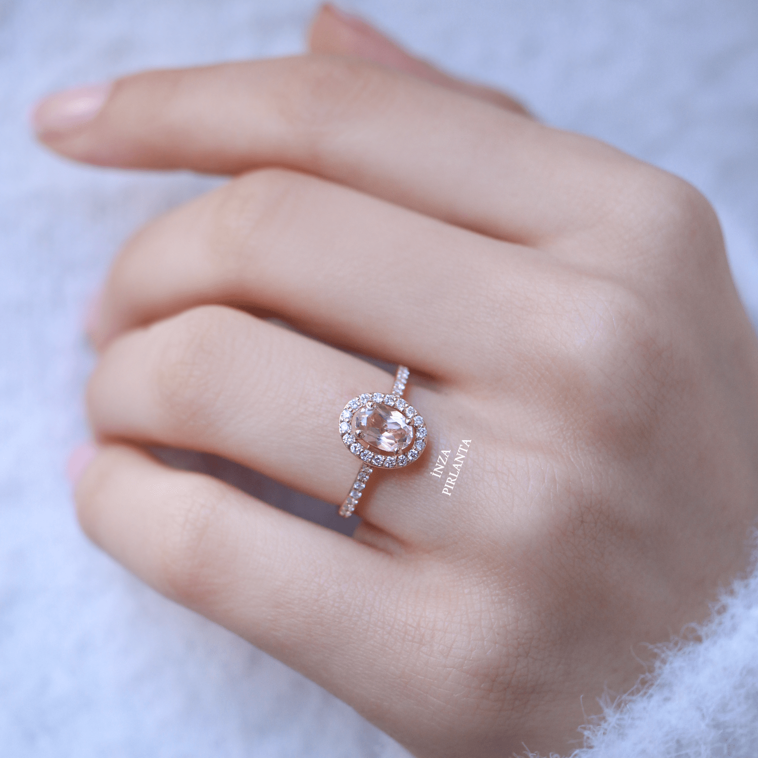 Vintage Oval Morganite & Pırlanta Yüzük