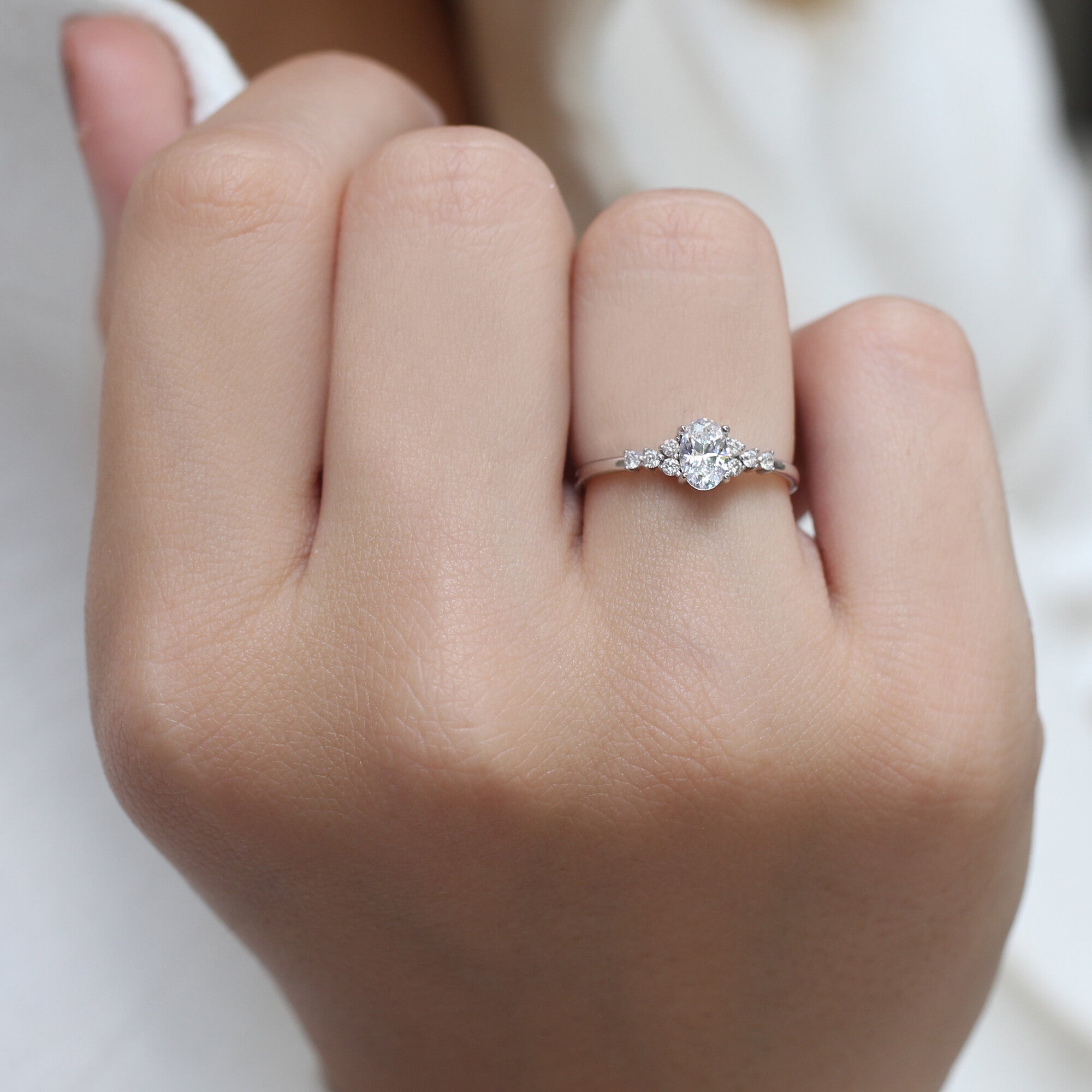 Vintage Özel Tasarım  Beyaz Topaz & Pırlanta Yüzük