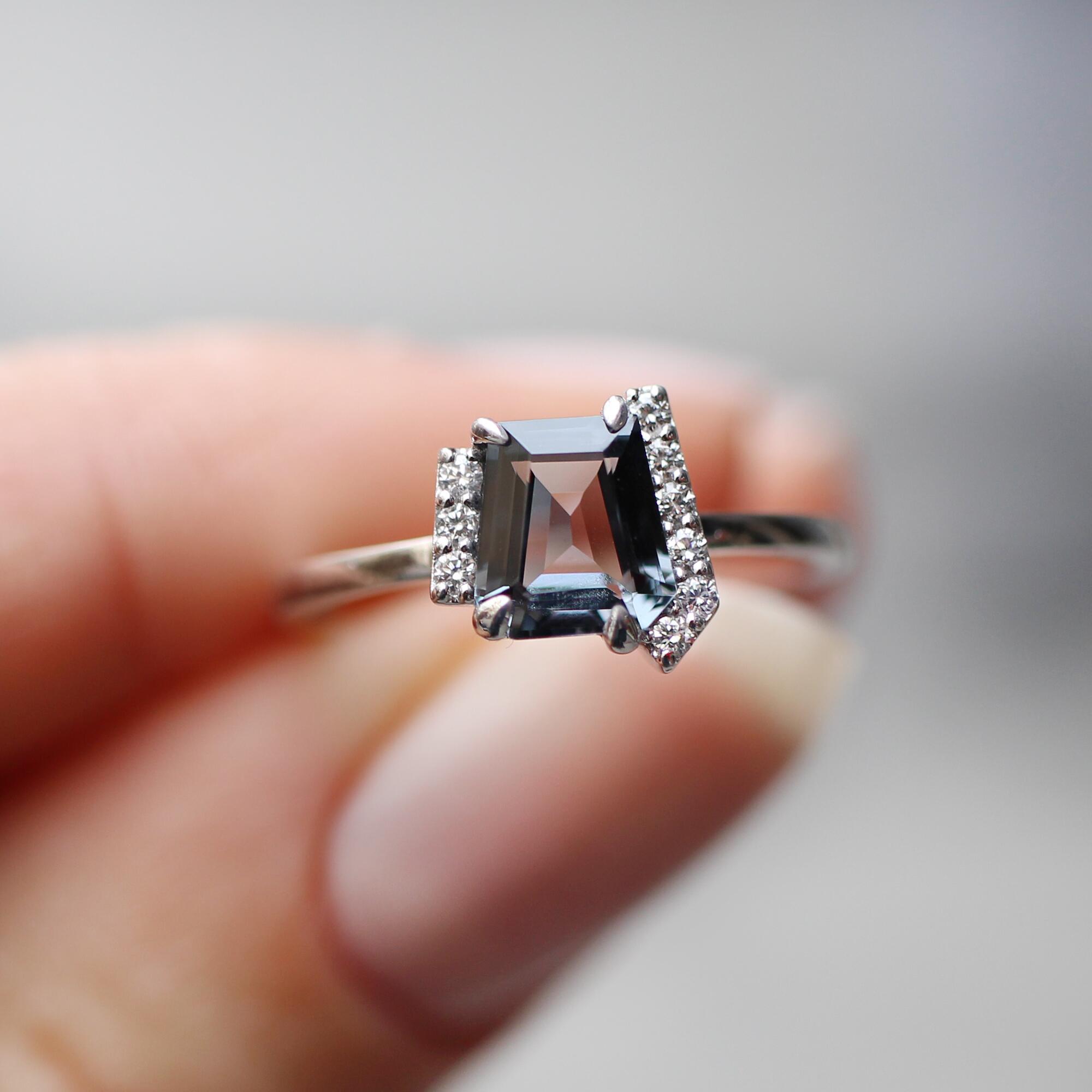 Vintage Özel Tasarım Spinel & Pırlanta Yüzük