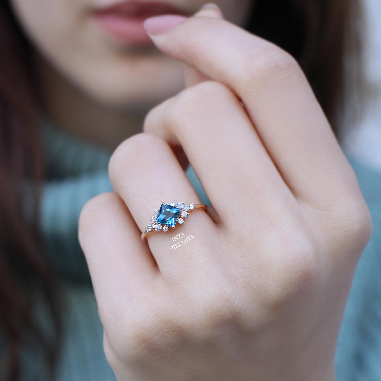 Vintage Prenses London Blue & Pırlanta Yüzük