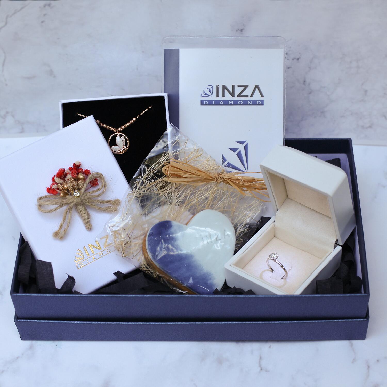 Vintage Prenses London Blue & Pırlanta Yüzük