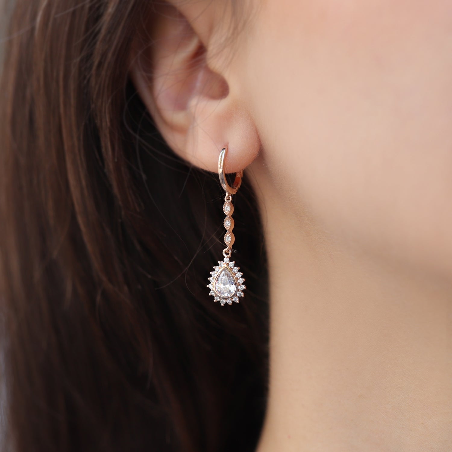 Vintage Tasarım Damla Beyaz Topaz & Pırlanta Set