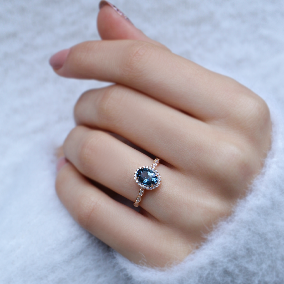 Vintage Tasarım London Blue & Pırlanta Yüzük